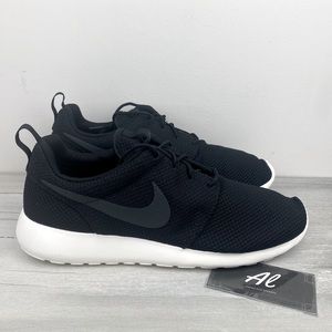 NEW Nike Roshe One ‘Anthracite’ Black/White